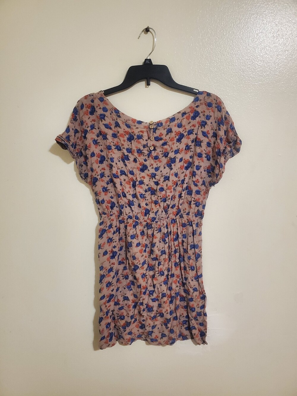Dress - Picture 2 of 5